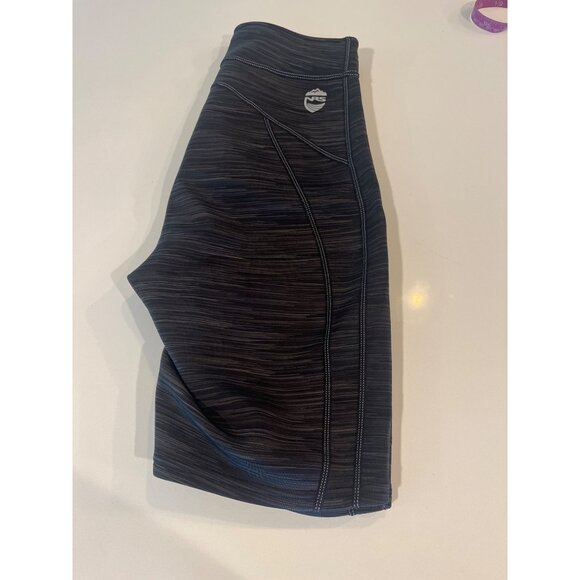 NRS Shorts Size M Black/Gray Striped Neoprene With Flatlock Stitch - Picture 5 of 7